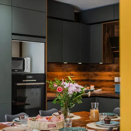 Zephyr By Kleidos- 15min! 3 Chambres, 2 Terrasses, 2 Parkings, 2 Salles De Bain דירה ביוסי-סיינט-ג'ורג'